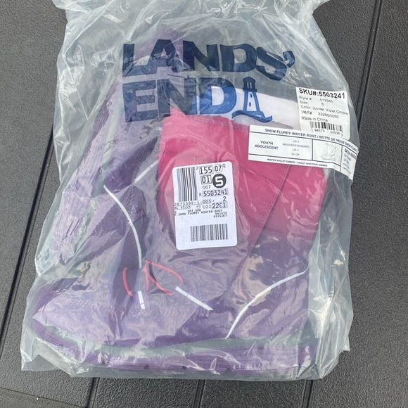 NWT - LANDS’ END Kids Snow Flurry Insulated Winter Boots in Winter Violet Ombré - Picture 2 of 7